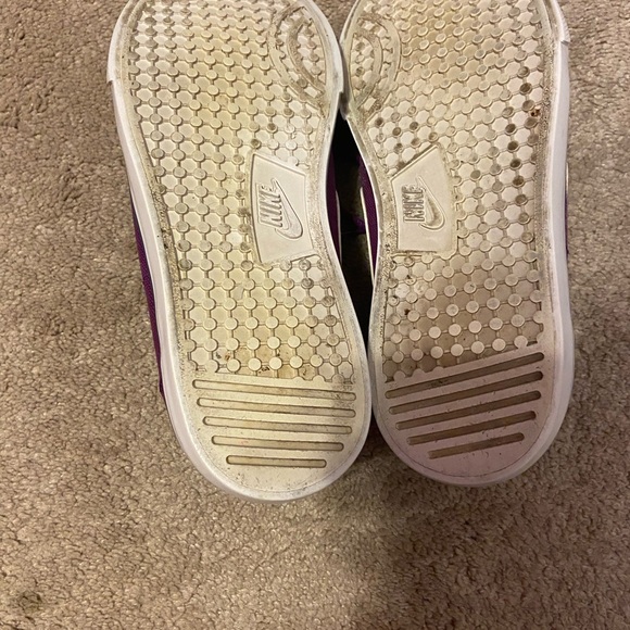 Nike shoes converse lace up - Picture 5 of 6